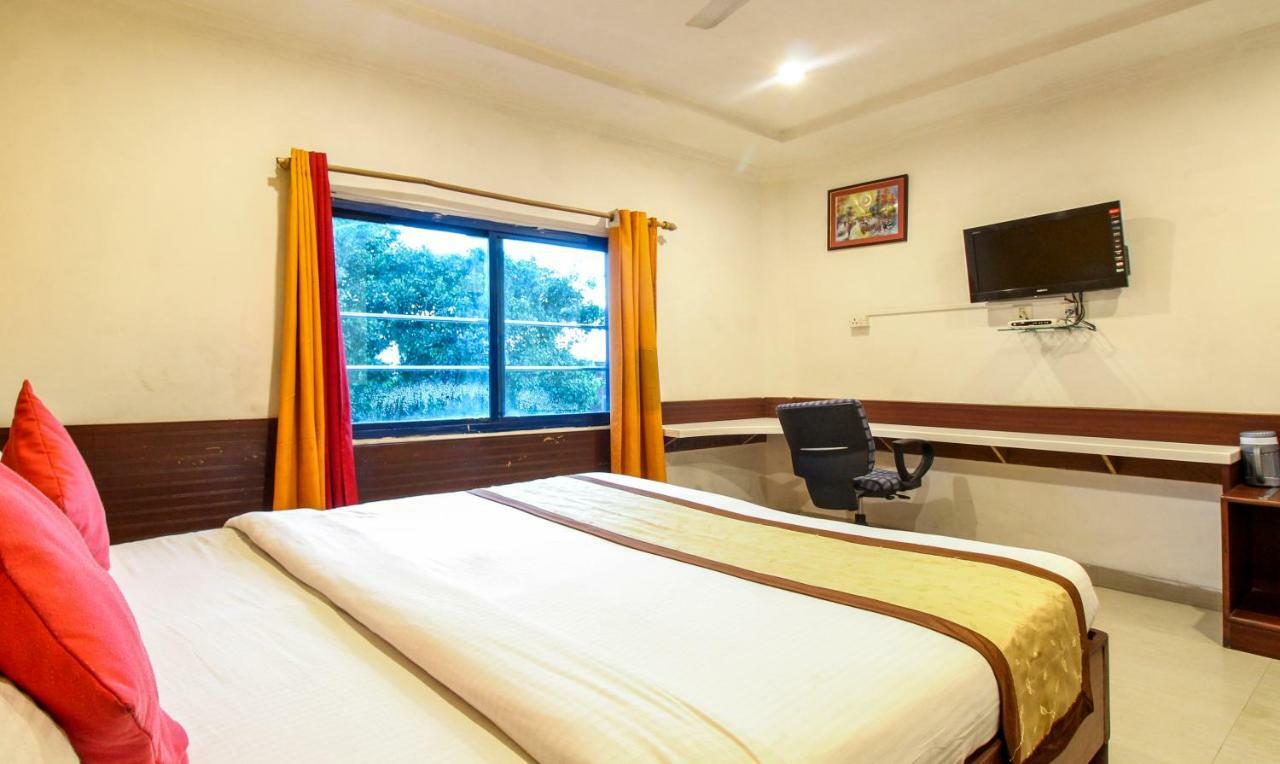 Hotel Monarch Inn Lucknow Esterno foto