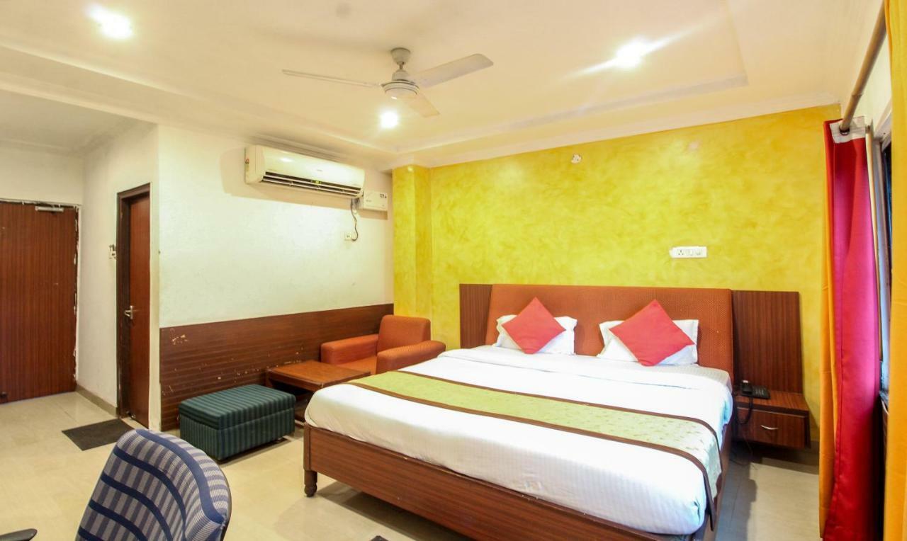 Hotel Monarch Inn Lucknow Esterno foto
